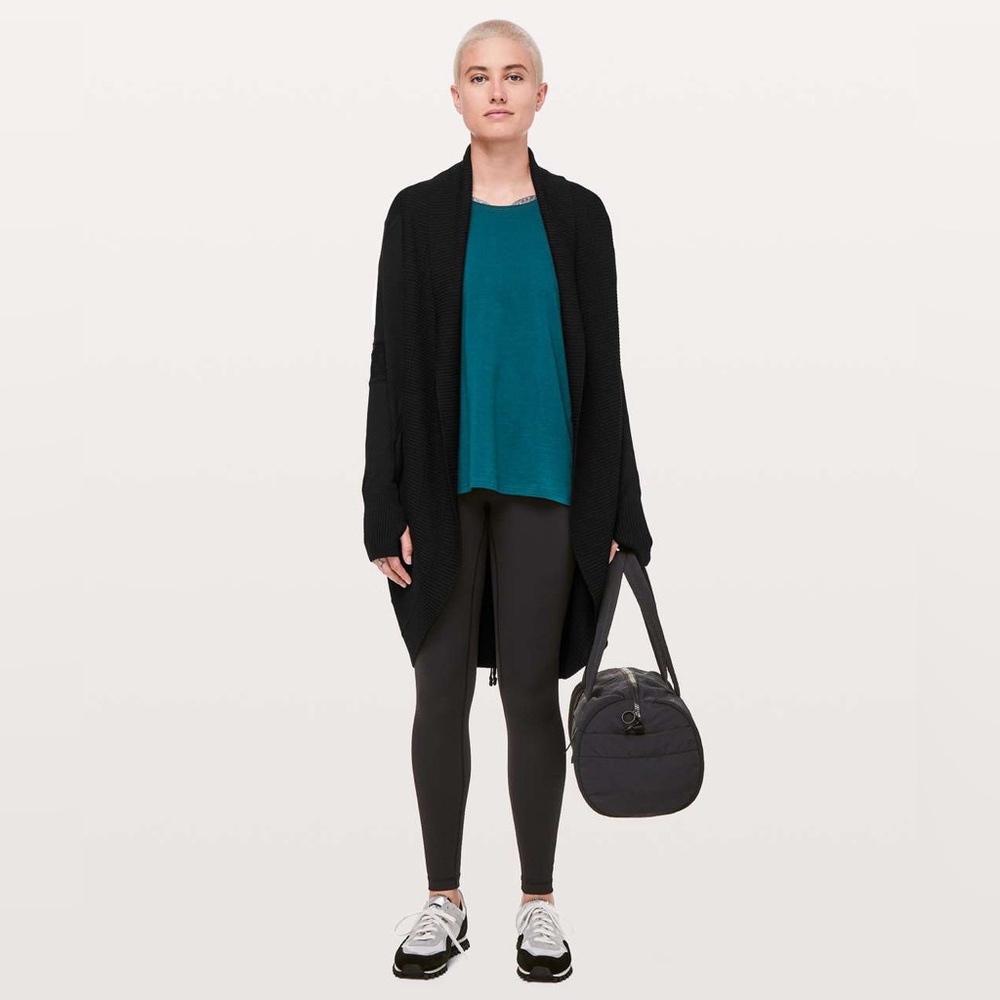 Lululemon Transformation Wrap Black